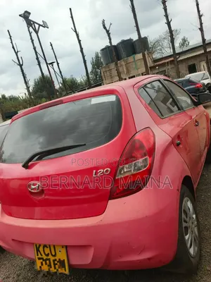 Hyundai i20 2014 Red