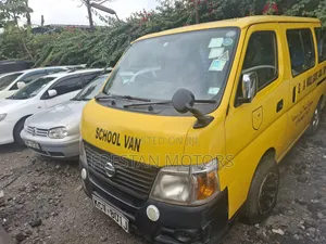 Nissan Caravan (Urvan) 2012 Yellow