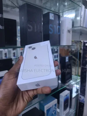 New Apple iPhone 13 256 GB White