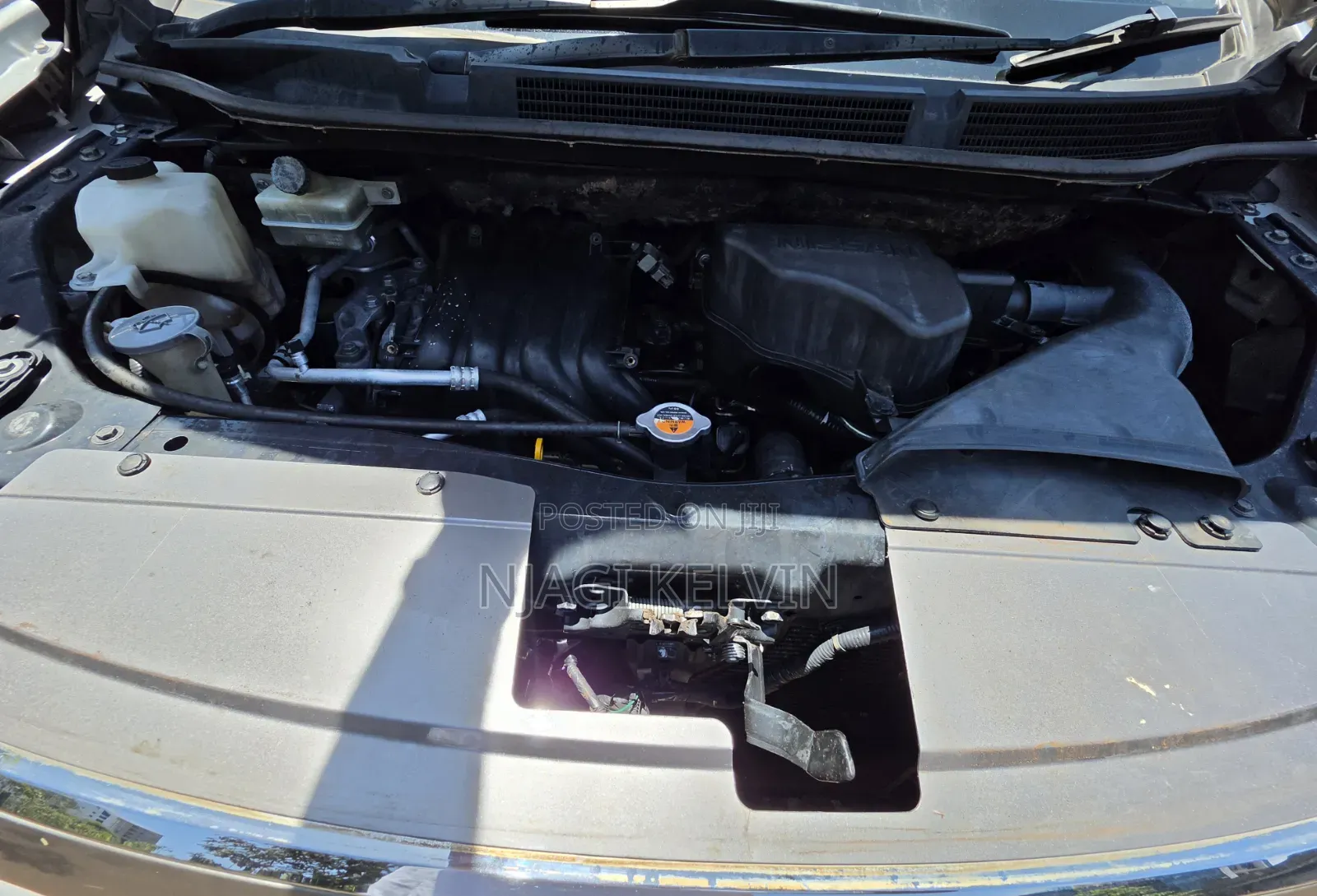 Nissan Serena 2011 Silver