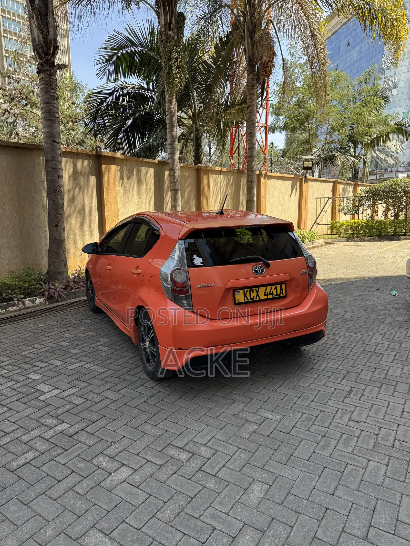 Toyota Aqua 2012 Orange