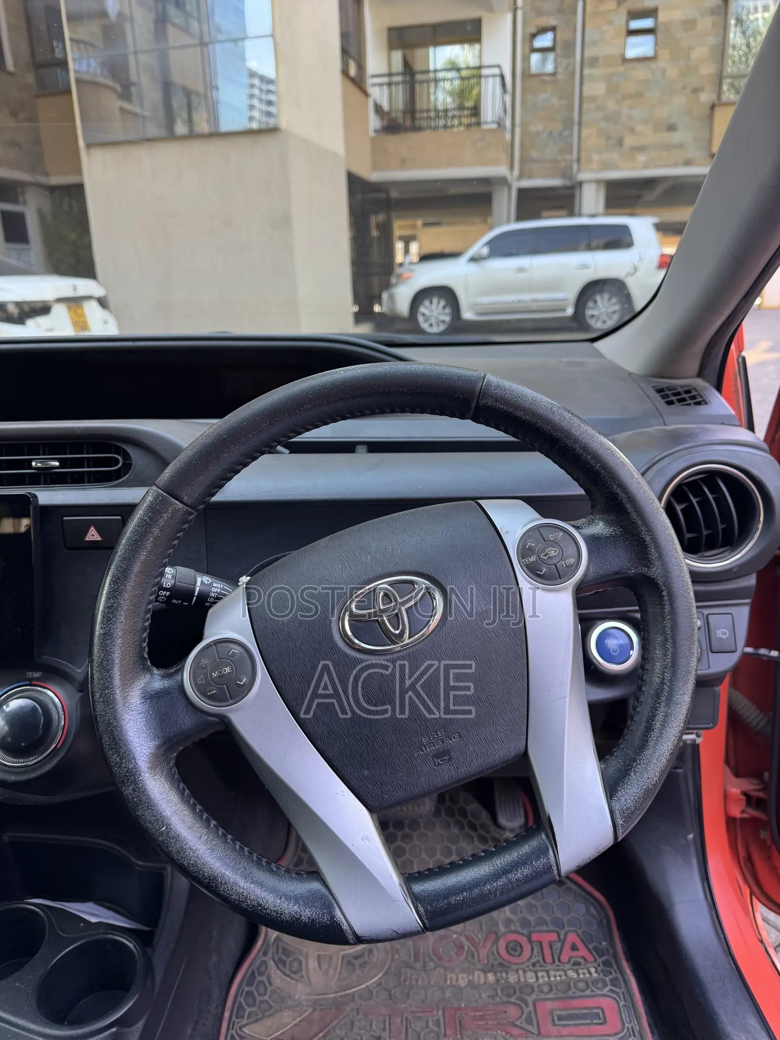 Toyota Aqua 2012 Orange