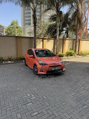 Toyota Aqua 2012 Orange