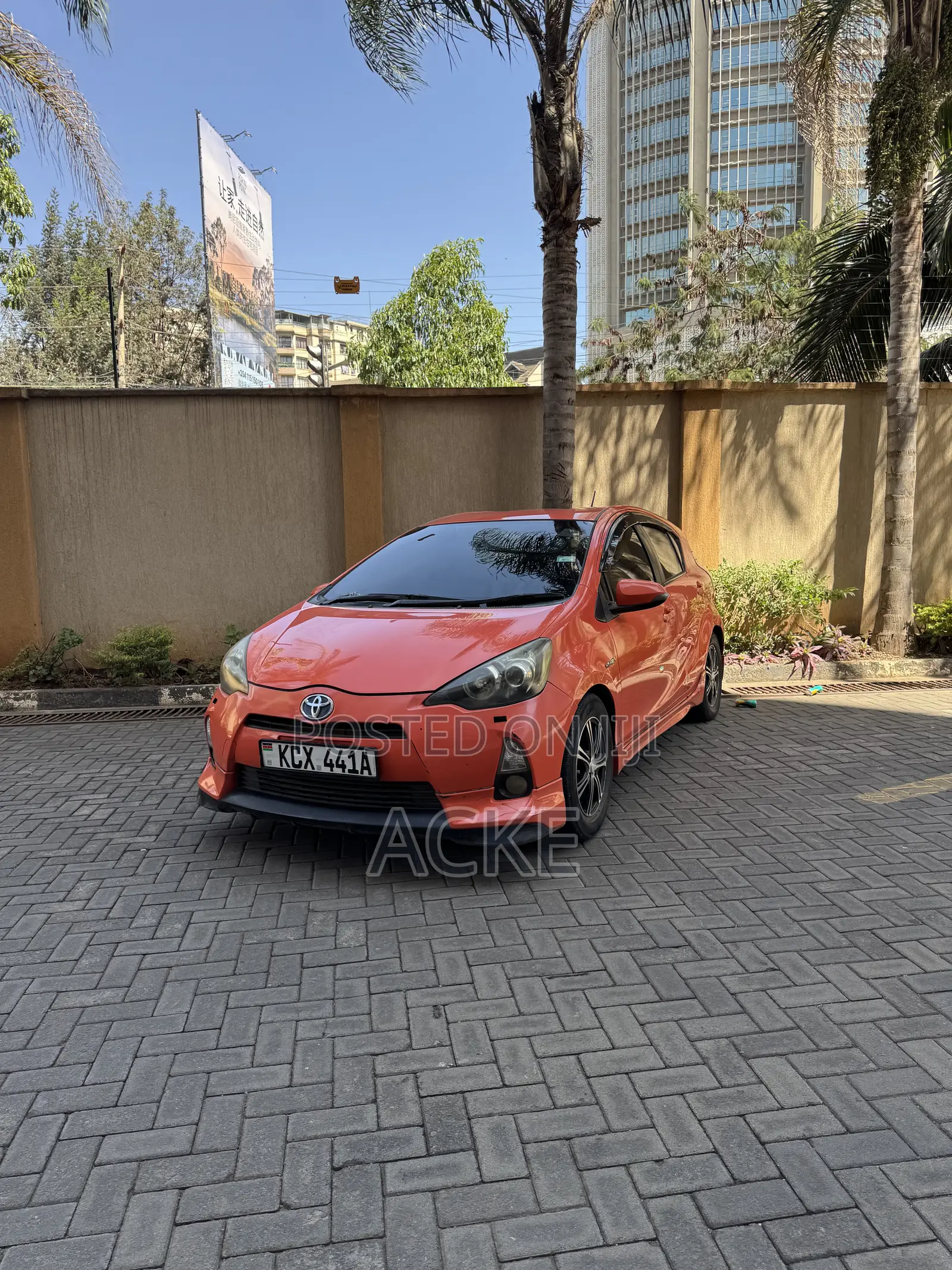 Toyota Aqua 2012 Orange
