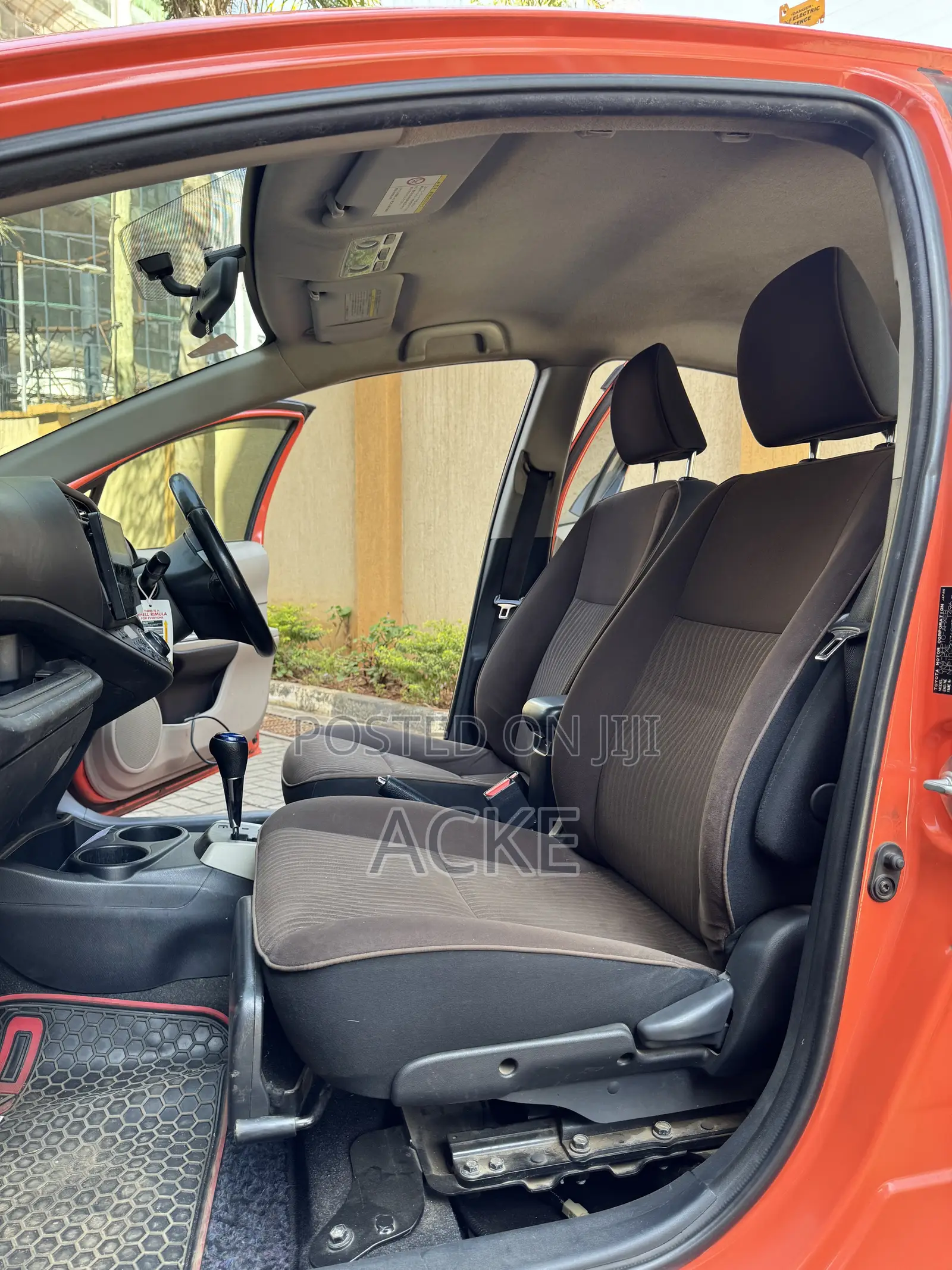 Toyota Aqua 2012 Orange