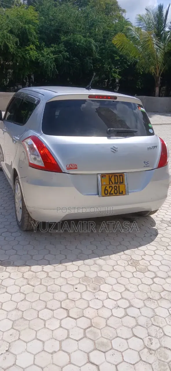 Suzuki Swift 2014 Silver