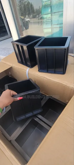 Concrete Cube Moulds for Construction Labs