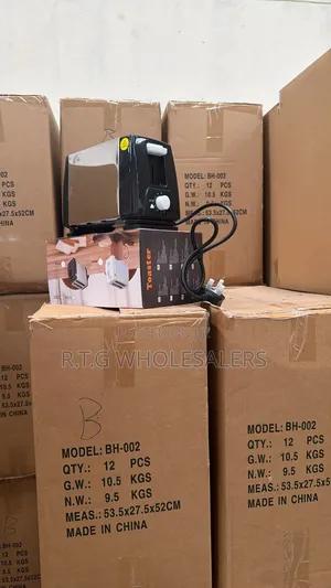 BH-002. 2 Slice Toaster 
•heavy Duty
•3 Pin Plug 
•black and White