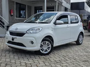 Toyota Passo 1.0 FWD 2019 Pearl