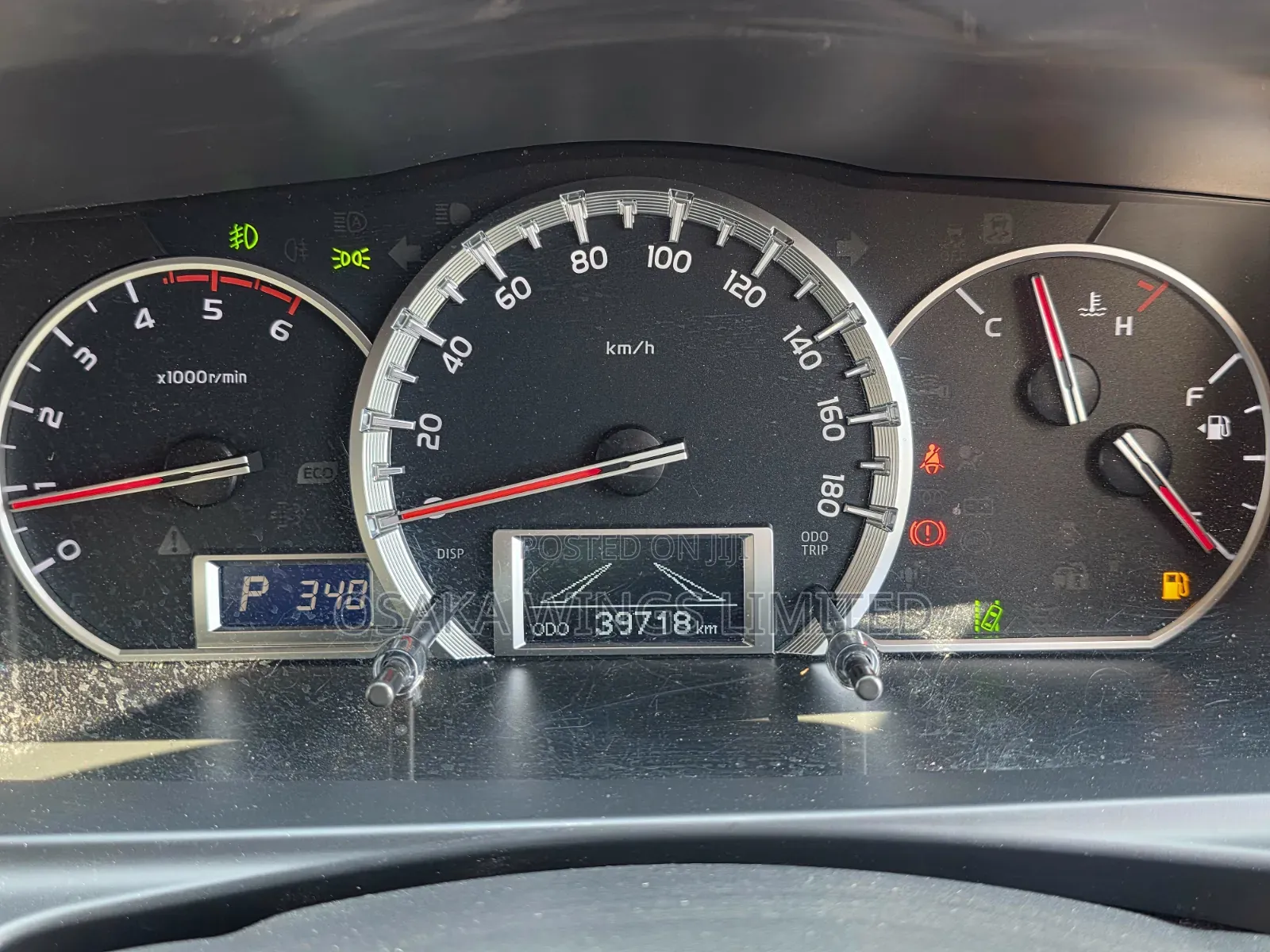 Toyota HiAce 2019 White