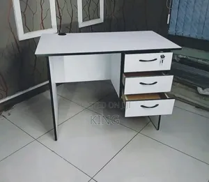 Modern Executive Office Desk With 3 Drawer Storage Desk