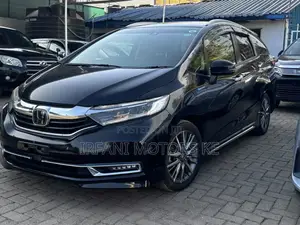 Honda Shuttle 1.5 Hybrid 2WD 2019 Black