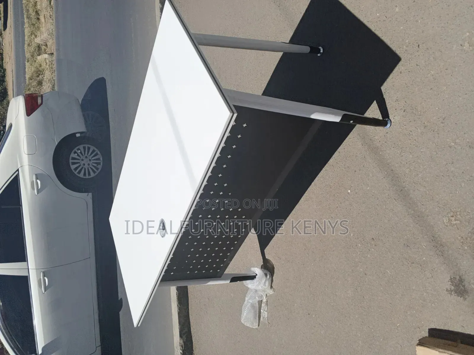 Modern Office Desk | Executive Computer Table With Privacy Panel .