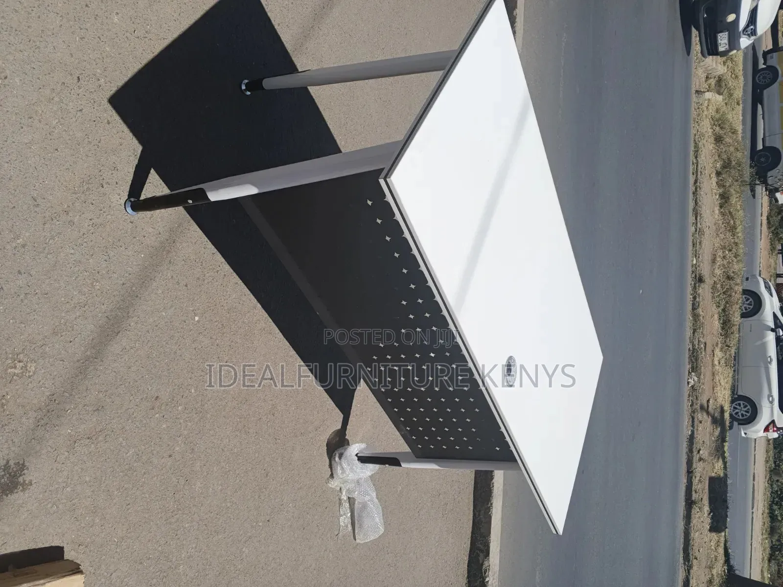 Modern Office Desk | Executive Computer Table With Privacy Panel .