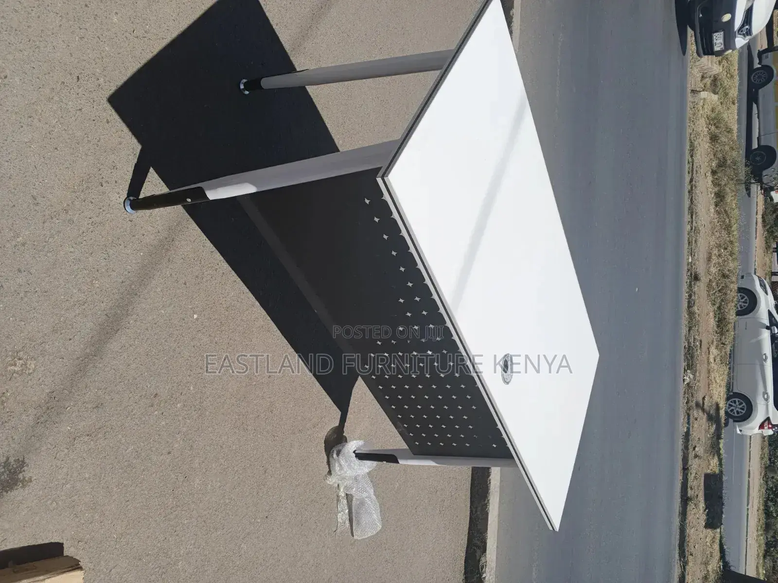 Modern Office Desk | Executive Computer Table With Privacy Panel .
