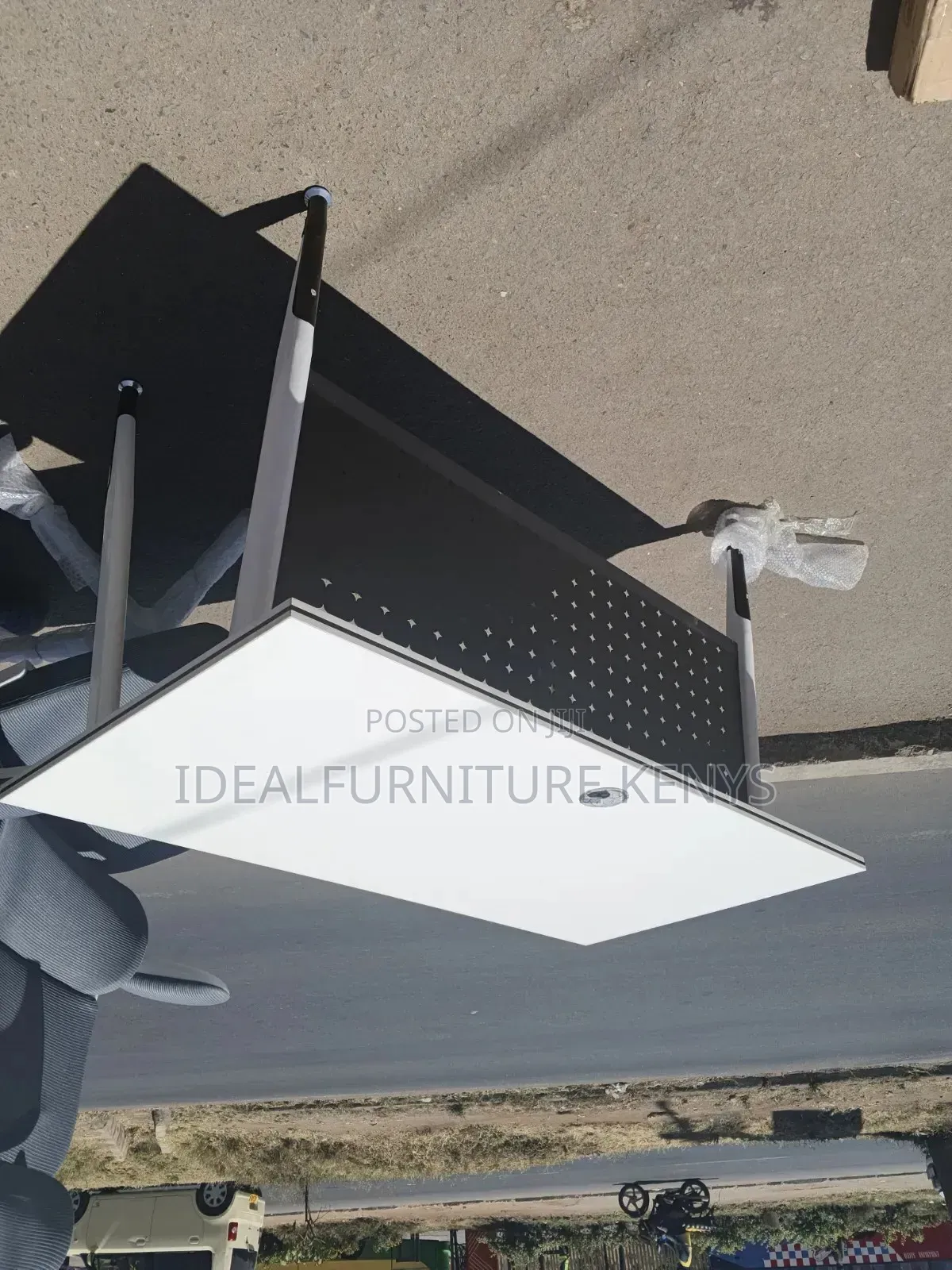 Modern Office Desk | Executive Computer Table With Privacy Panel .