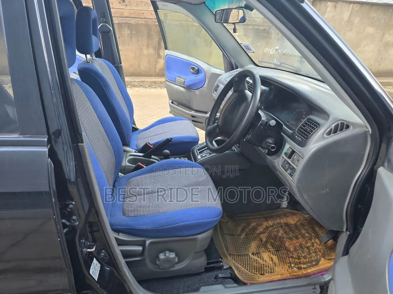 Suzuki Escudo 2004 Black
