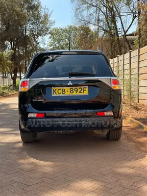 Mitsubishi Outlander 2015 Black