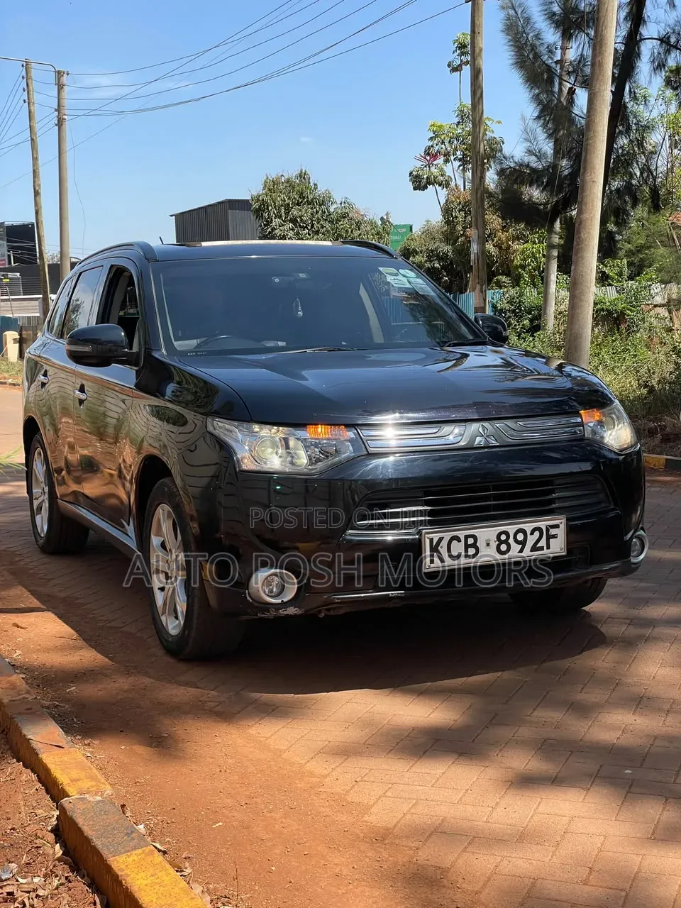 Mitsubishi Outlander 2015 Black