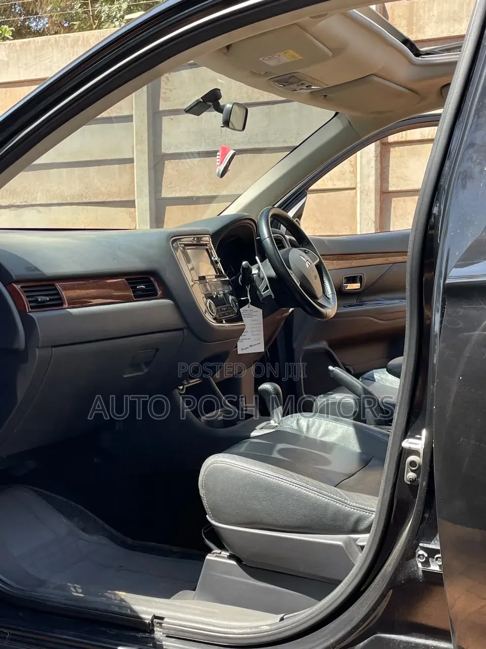 Mitsubishi Outlander 2015 Black
