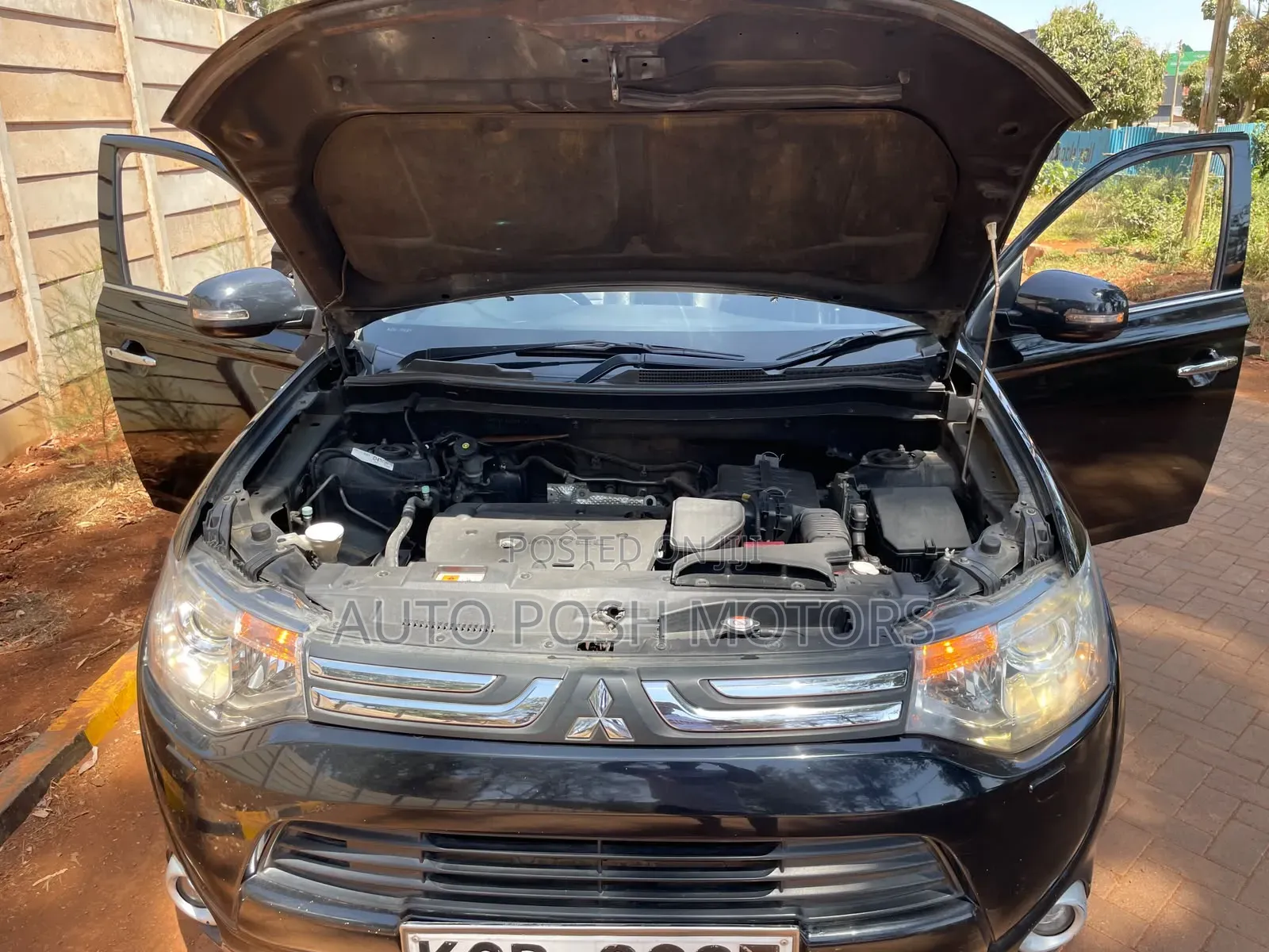 Mitsubishi Outlander 2015 Black