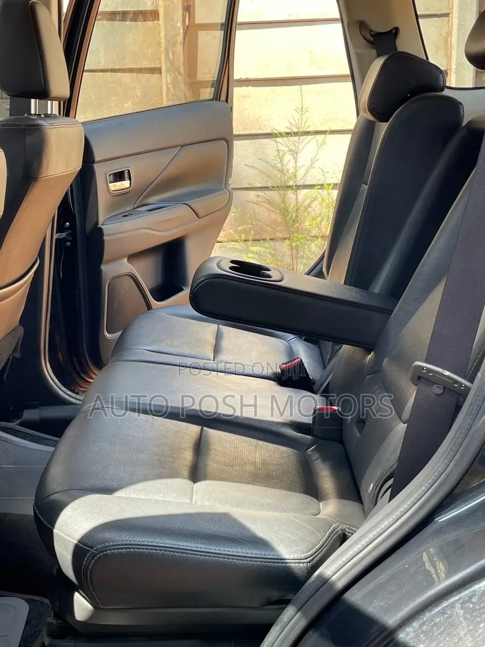 Mitsubishi Outlander 2015 Black