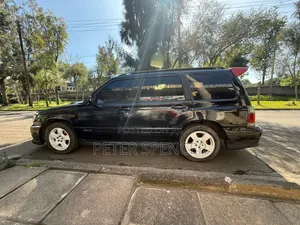 Subaru Forester 2000 Black