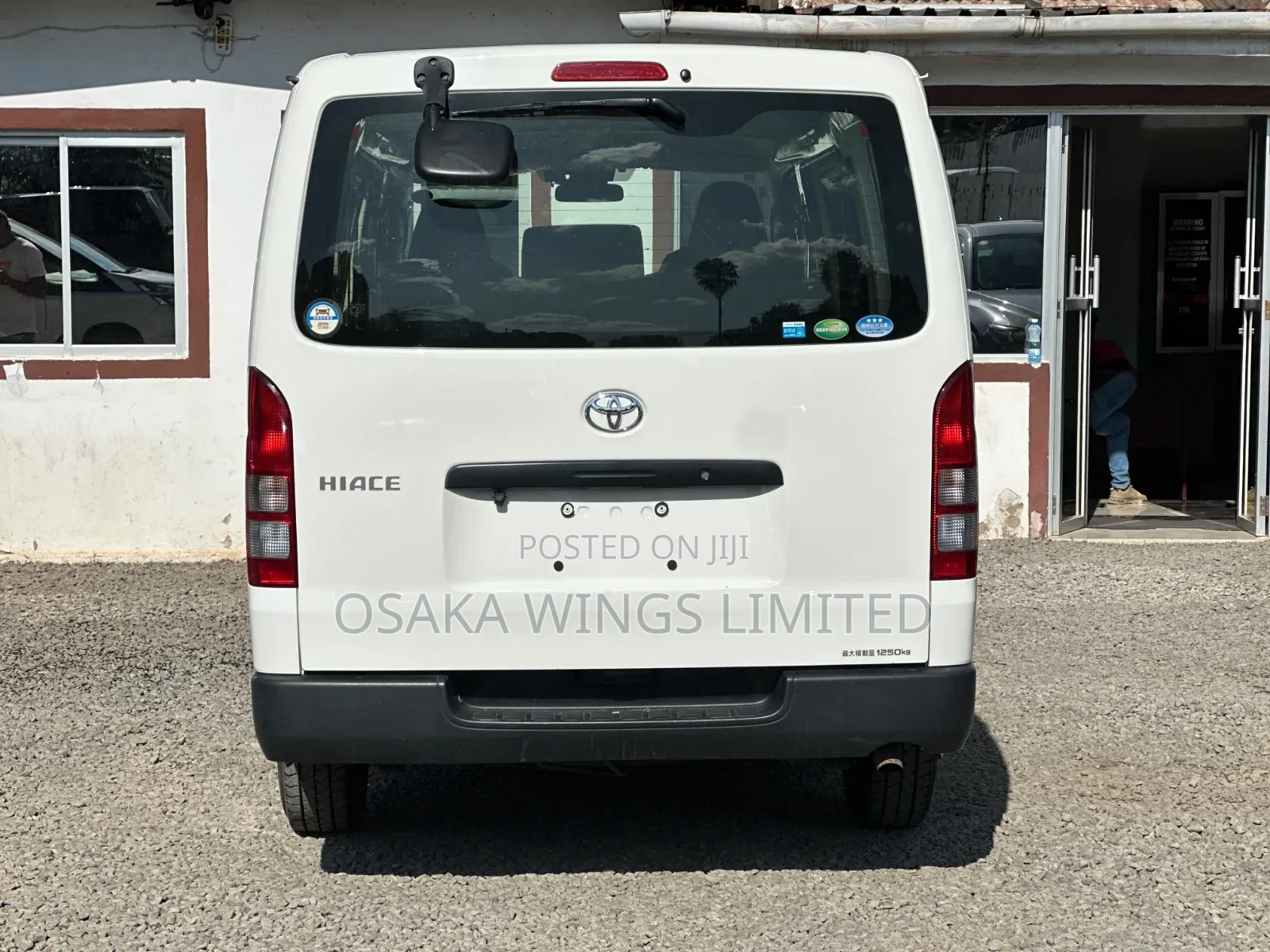 Toyota HiAce 2019 White