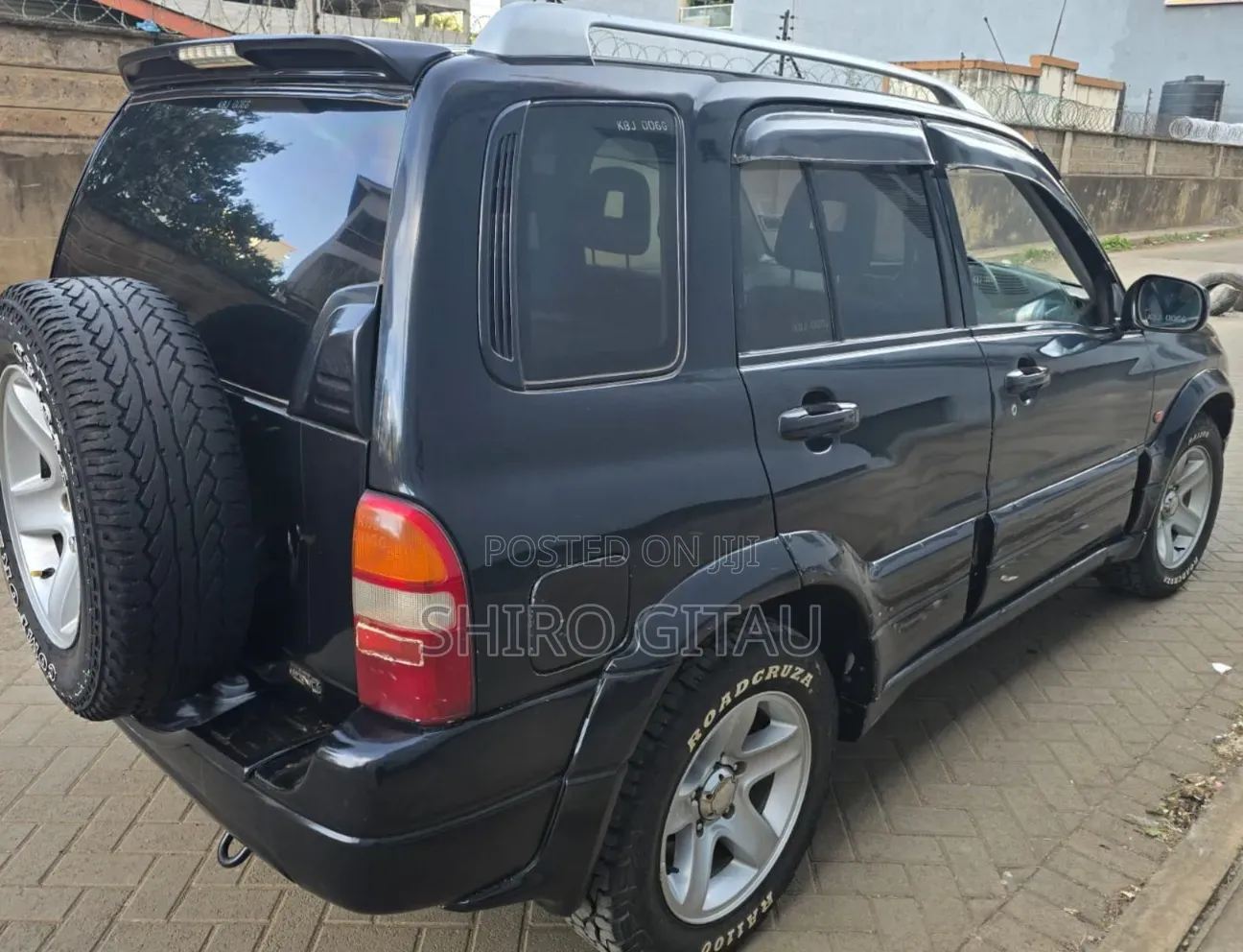 Suzuki Escudo 2002 Black