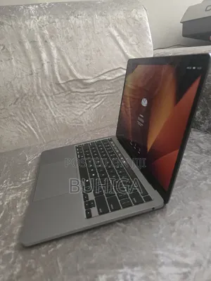Laptop Apple MacBook Pro 8GB Intel Core M2 SSD 256GB