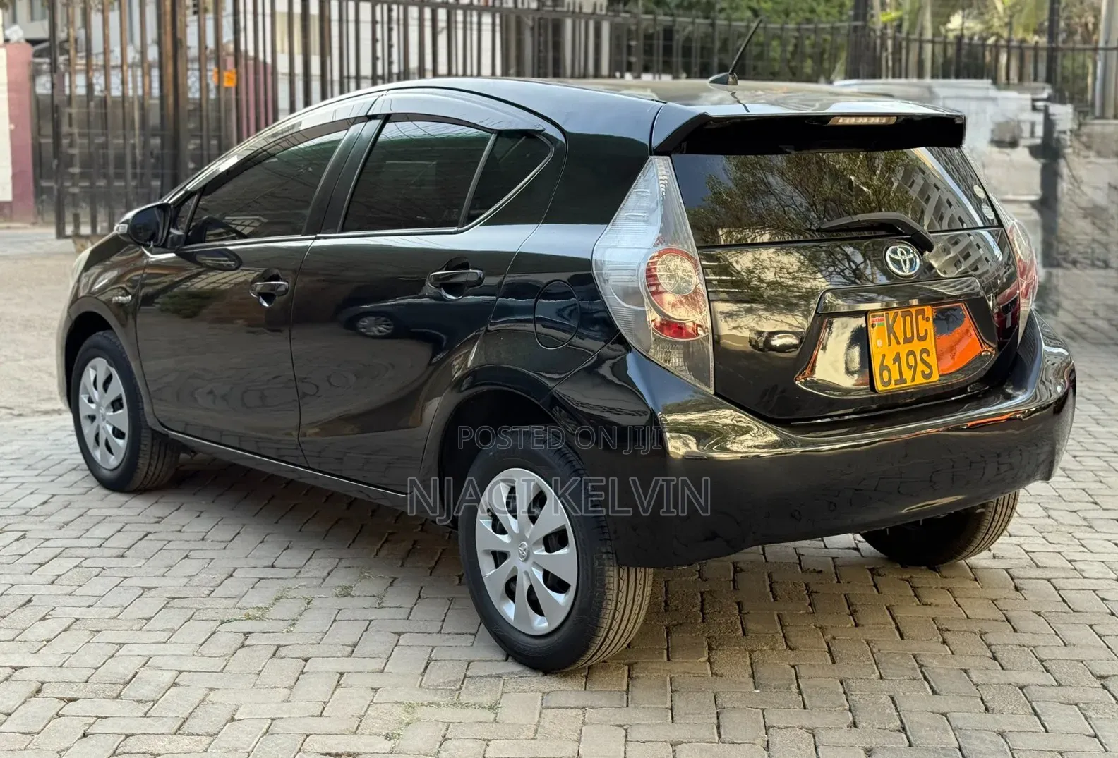 Toyota Aqua 2013 Black