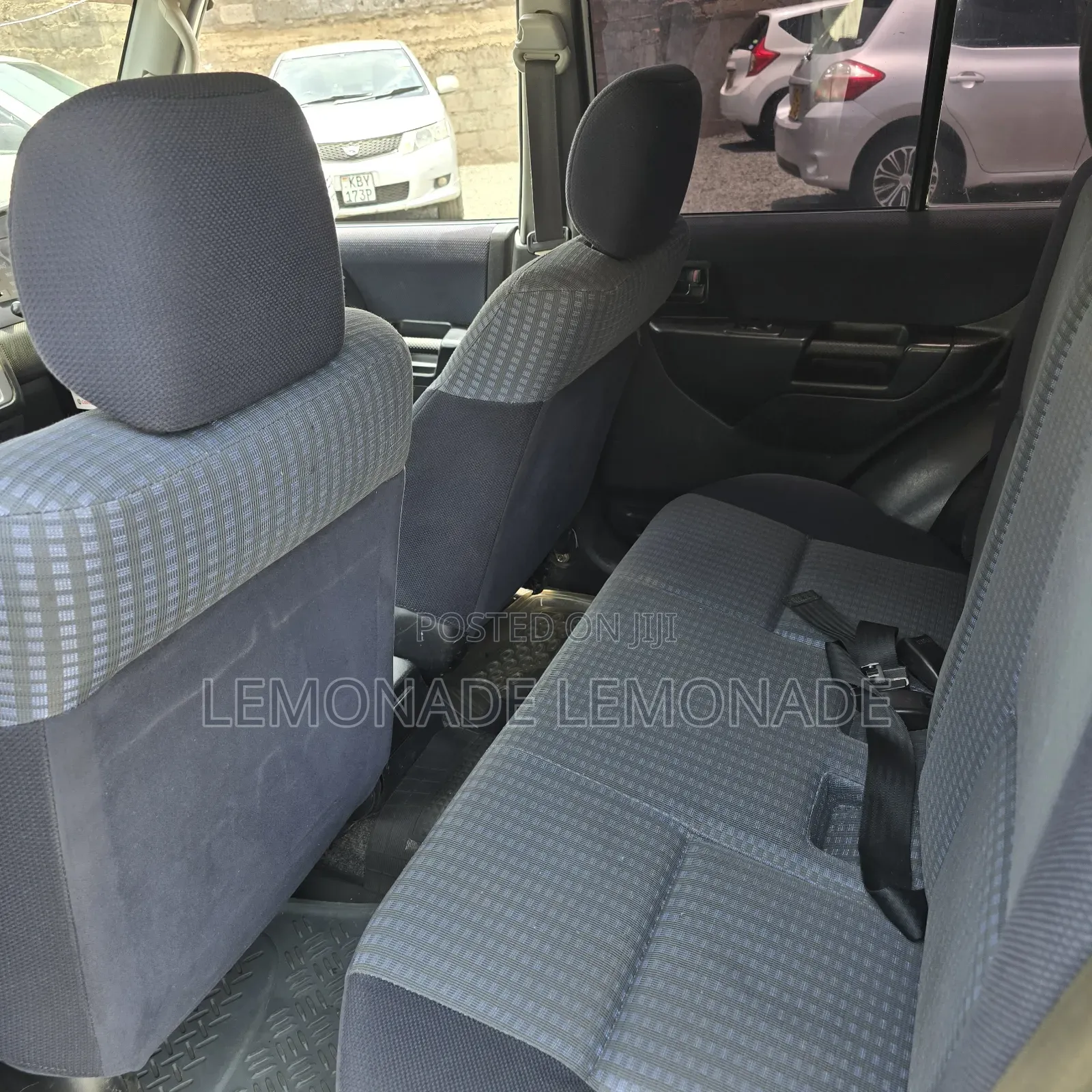 Mitsubishi Pajero IO 2000 Pearl