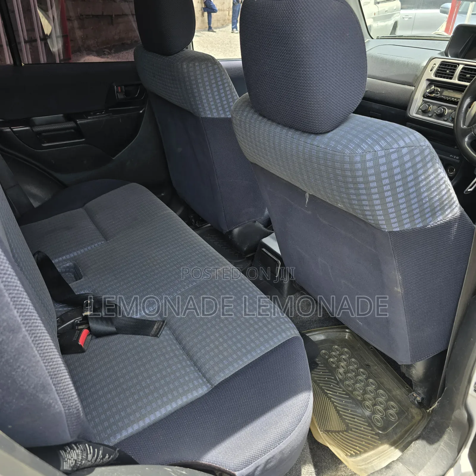 Mitsubishi Pajero IO 2000 Pearl