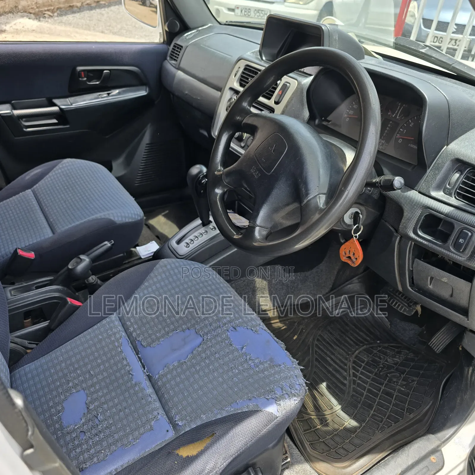 Mitsubishi Pajero IO 2000 Pearl