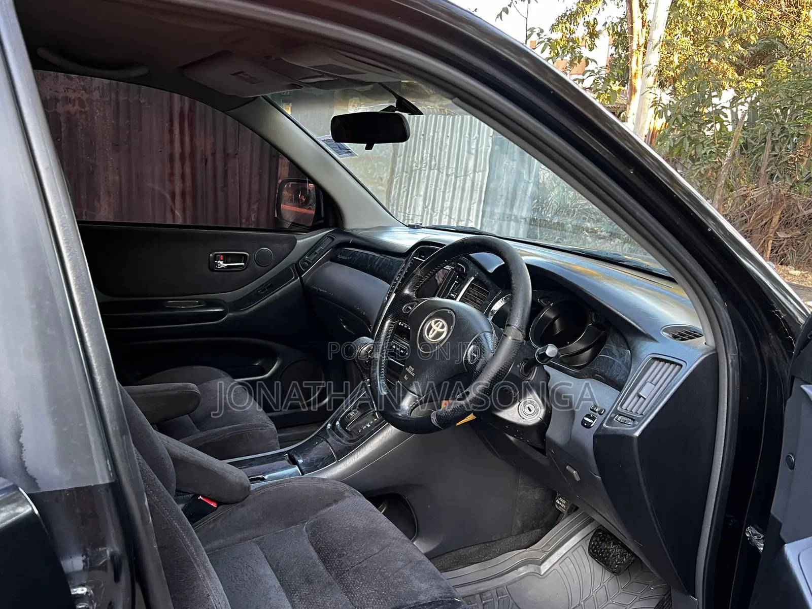 Toyota Kluger 2004 Black