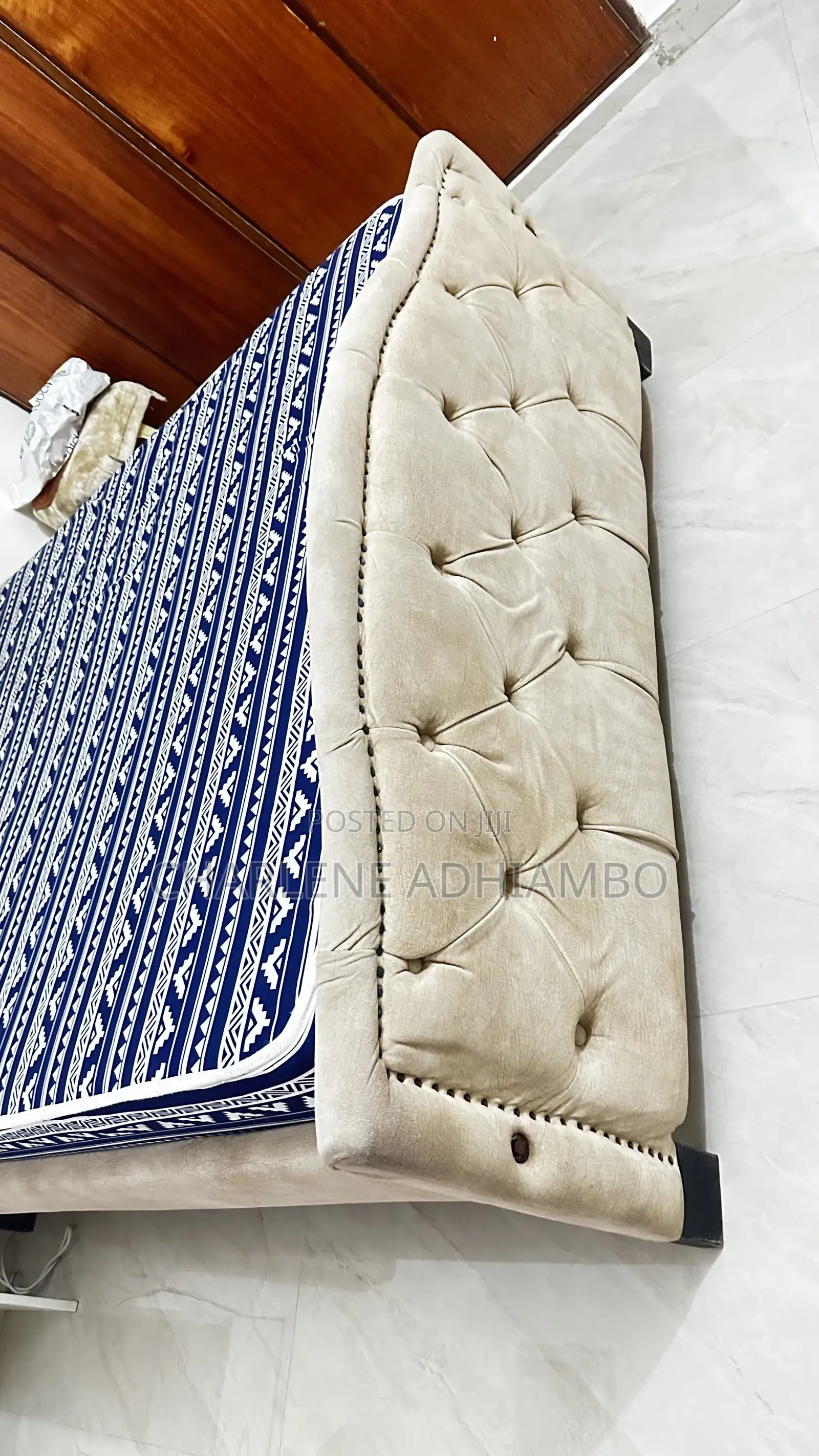 Bed+ Mattress +Sidetable