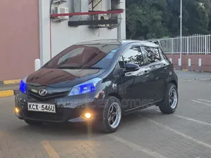Toyota Vitz 2012