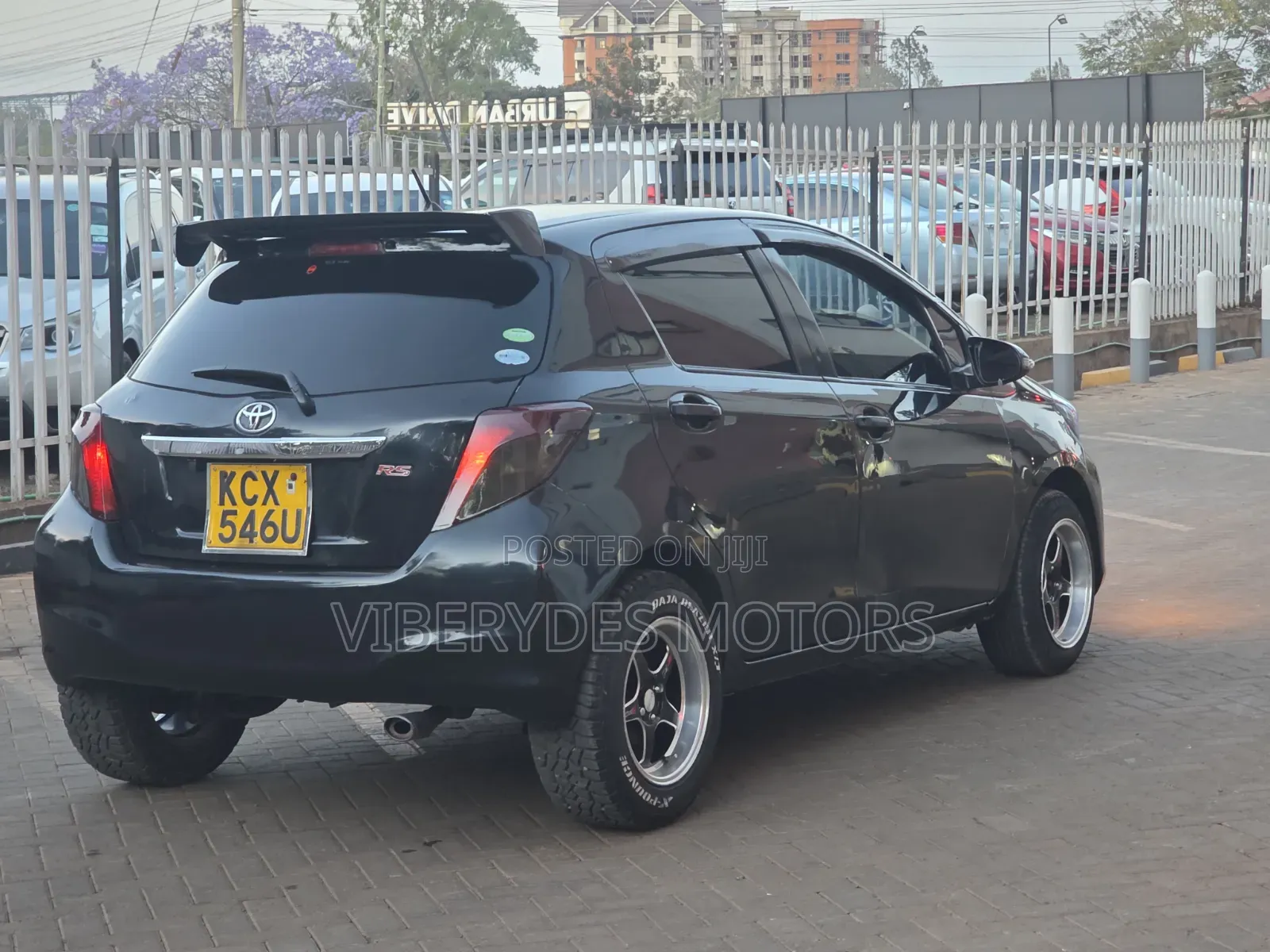Toyota Vitz 2012