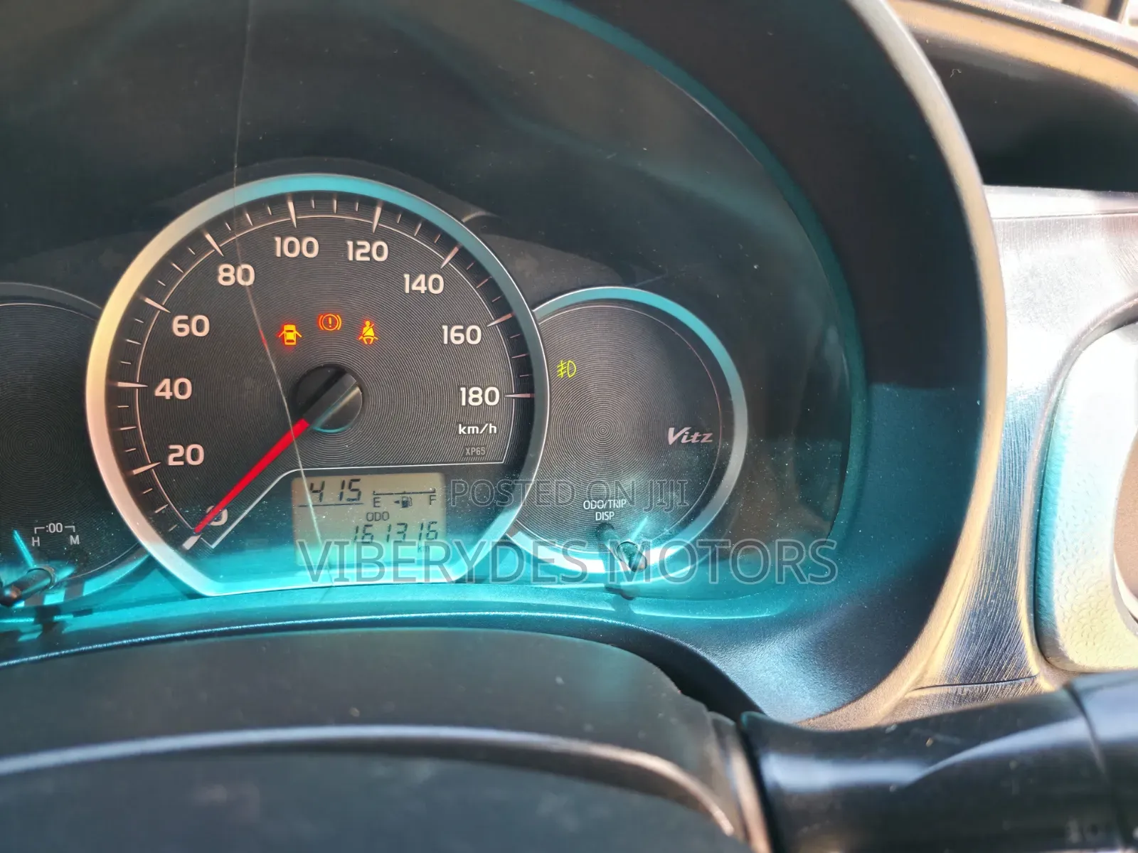 Toyota Vitz 2012