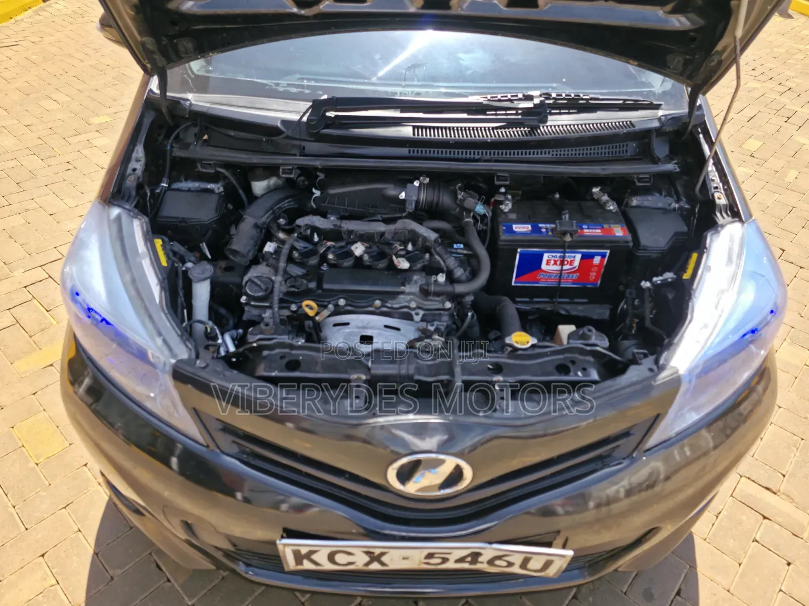Toyota Vitz 2012