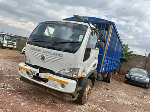 Ashok Leyland
Boss Series 1218 HB EV
5,750 Cc
Manual
Diesel
