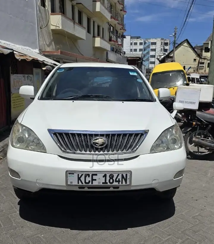 Toyota Harrier 2.4 2010 White