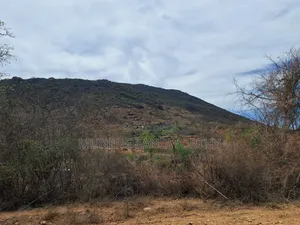 Embu County, Kiambere 3 Acres Grazing Farmland Next to Kiambere Hill