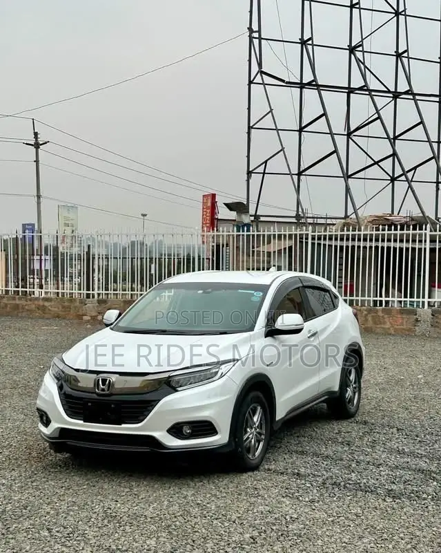 Honda Vezel 1.5 Hybrid 4WD 2019 White