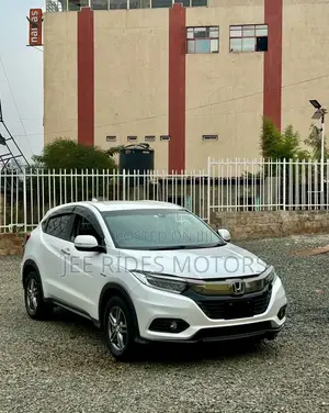 Honda Vezel 1.5 Hybrid 4WD 2019 White