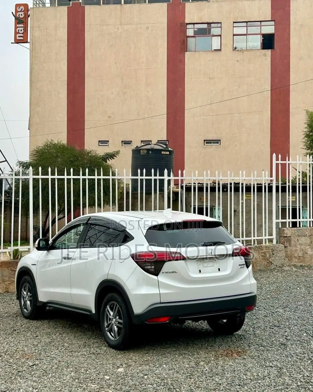 Honda Vezel 1.5 Hybrid 4WD 2019 White