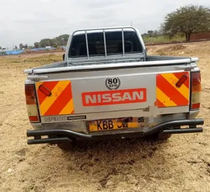 Nissan Hardbody NP 300