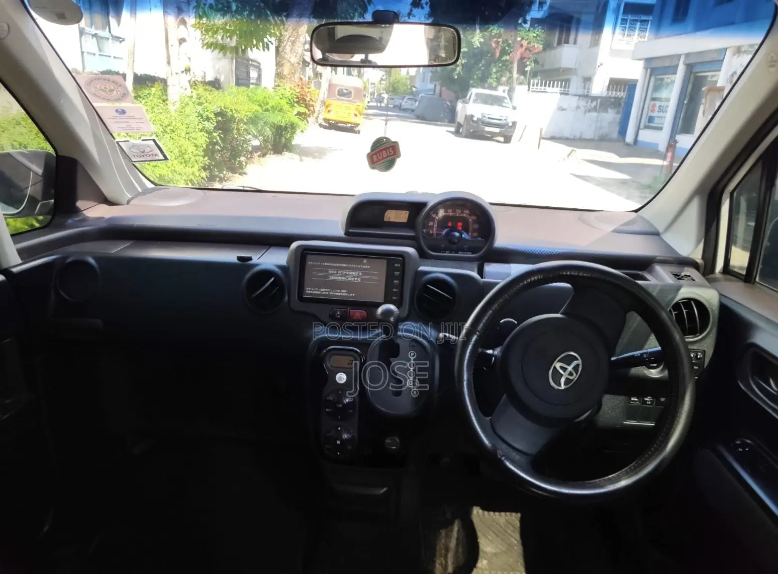 Toyota Spade 2015 White