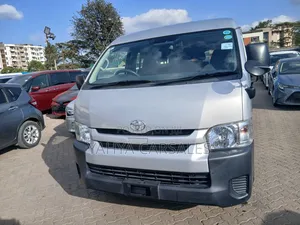 Toyota HiAce 2019 Silver