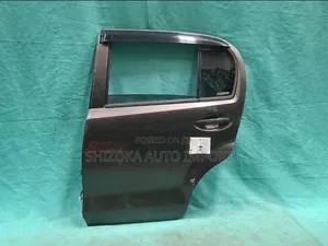 R Door Assy Lh Toyota Passo Kgc30 2015